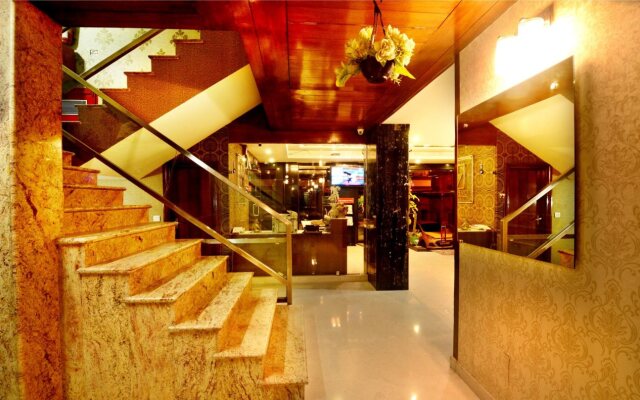 Hotel Omega Residency