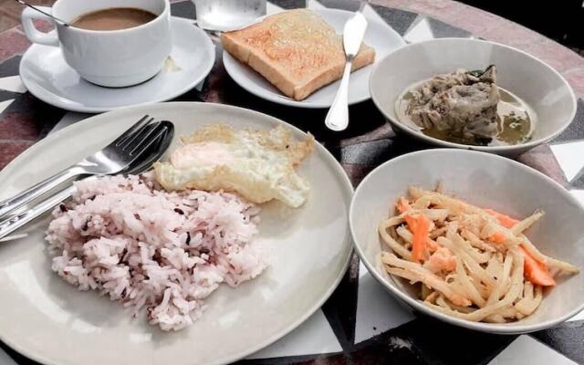 Klang muang river home