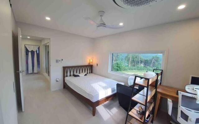 Stay Hill Pension