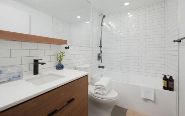 Passive House Luxury 2 Bedroom Basement Suite