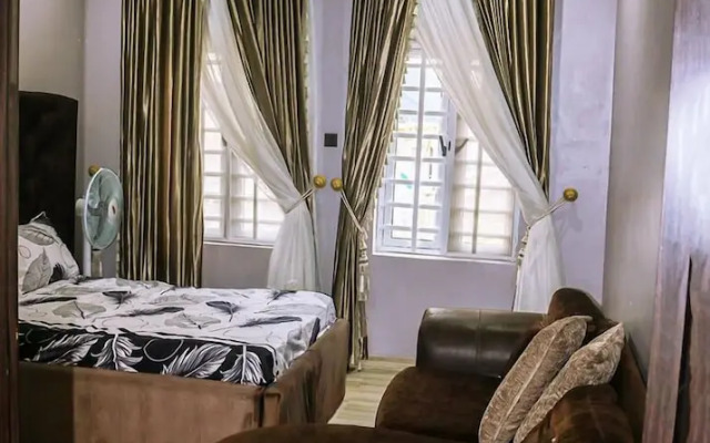 Remarkable 3-bed Villa in Ajah Ogombo