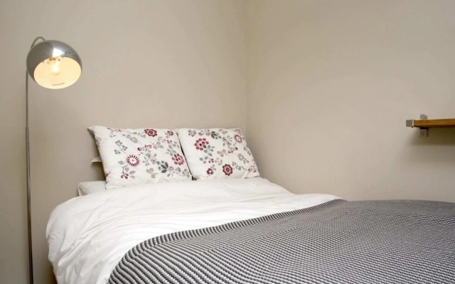 Central New Town Flat
