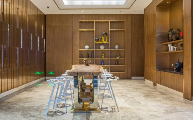 EFC Oakmade Service Apartment