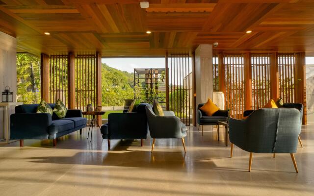 Dinso Resort & Villas Phuket, Vignette Collection, an IHG Hotel