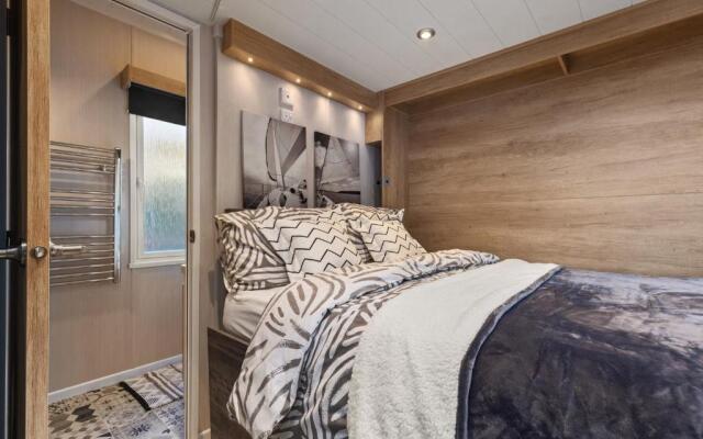 The Escape - Luxury Pod Close to Beach