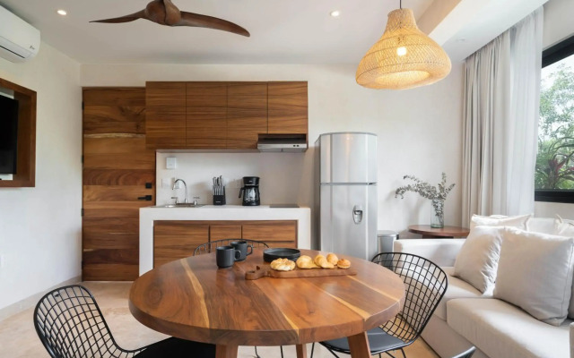 Exclusive 2BR Penthouse & Rooftop Pool, Aldea Zama