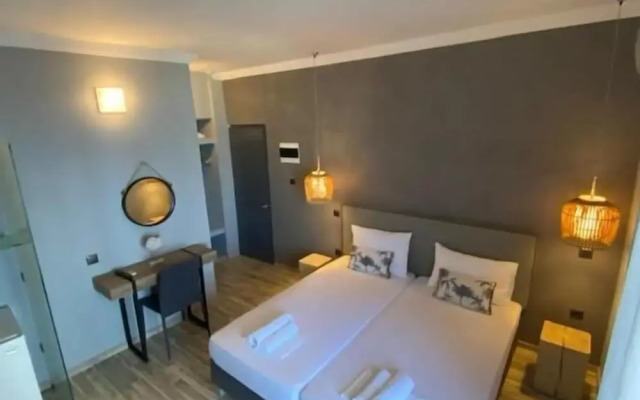 Xenios Hotel