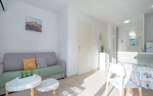 Bright Escape Near the Beach