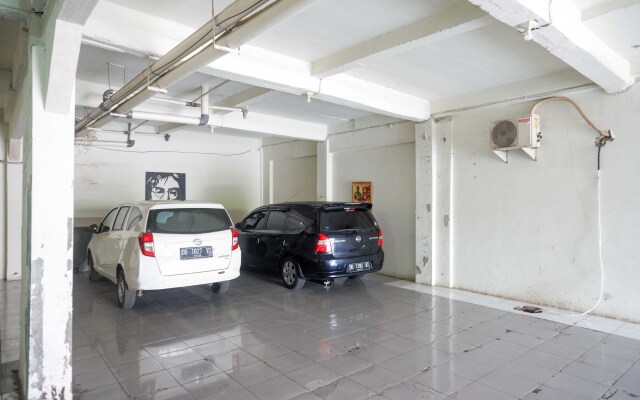 Urbanview Hotel Sayang Makassar by RedDoorz
