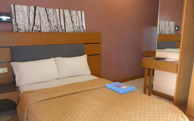Rozen Suites Malakas