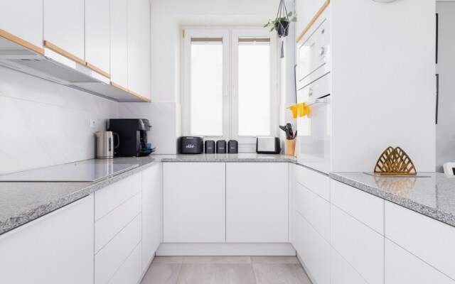 Apartment Bartla 19 by Renters