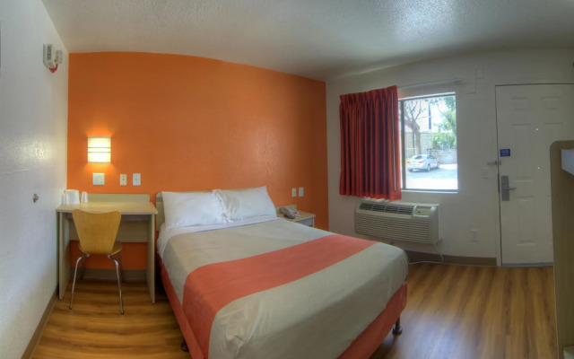Motel 6 Orlando, FL - Winter Park