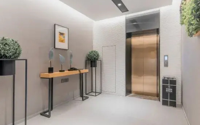 Homeinn Selected Hotel (Shanghai Luheng Road Subway Station)