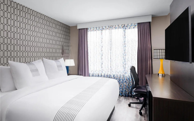 GLō Best Western Bronx NYC