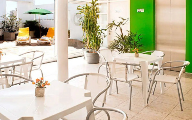 Urquiza Apart Hotel & Suites