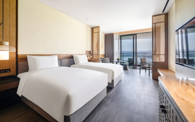 Mumian Chengdu Dong'an Lake