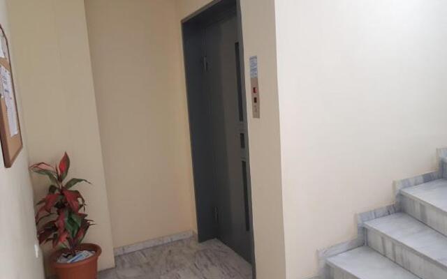 Errathens Zephyr Apartment - Athens Center, 3 Bd, 1 Bath