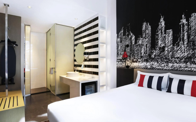 ibis Styles Dubai Airport Hotel - Image 2