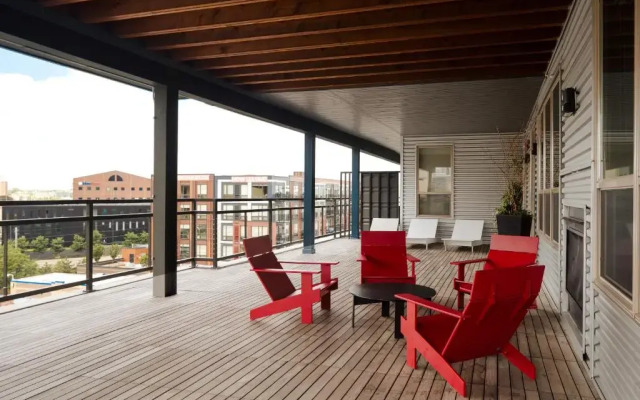 Sonder — District 600