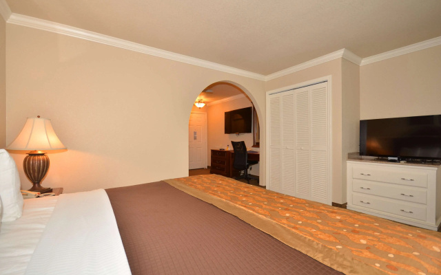 Inn of McAlester