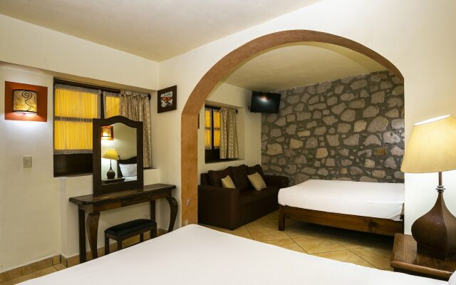 Casa Del Virrey Hotel and Suites