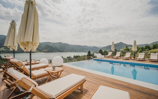 . Panoramic Colibita