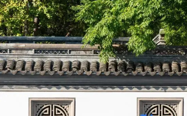 Kaiyuan Life Haitang Yijiu Hotel (Shaoxing Downtown Area)