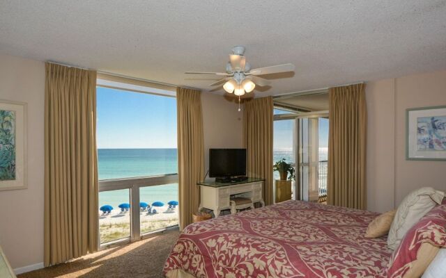 Shoreline 1041 Condo by RedAwning