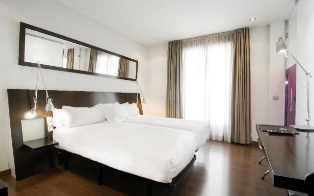 Petit Palace Arana