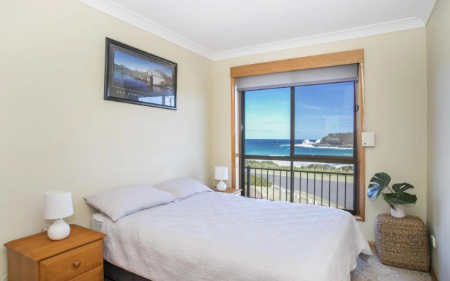 Wooroonga Crescent 9 Kioloa NSW 2539 – Guest Rooms – Kioloa