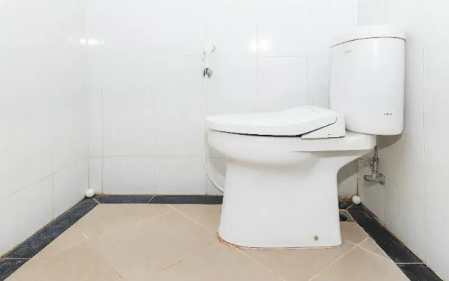 Elfah Hotel Manado by RedDoorz