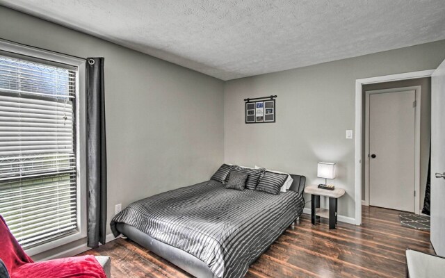 Updated Fayetville Townhome-away-from-home w/ Yard