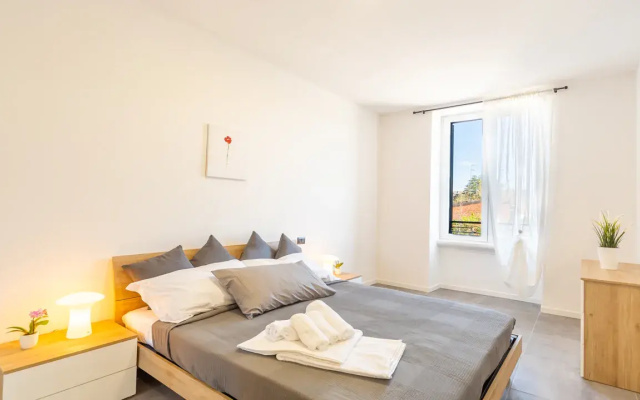 KHL apartments