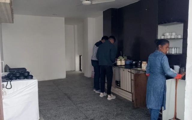 Hotel Clink