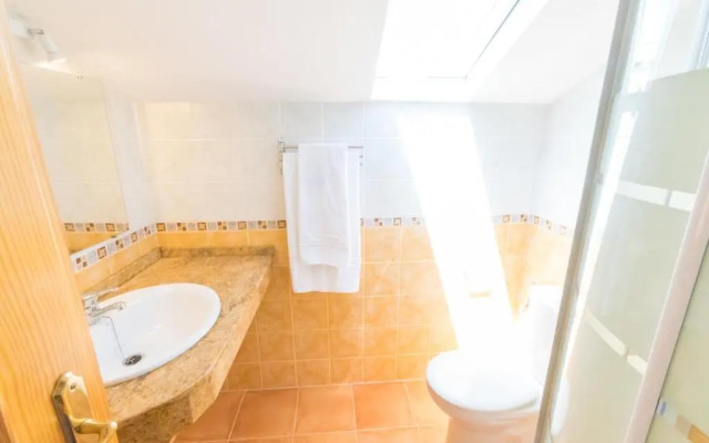 Alojamientos Madrigal 1 y Madrigal 2