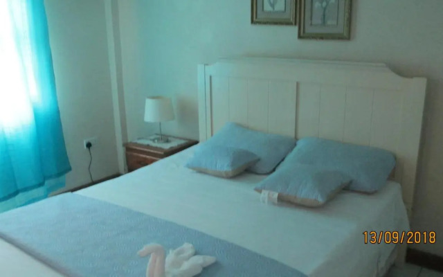 Tropical Breeze Guest House