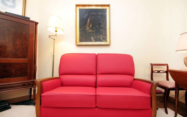 2 rooms - next to the Eiffel tower - Trocadéro