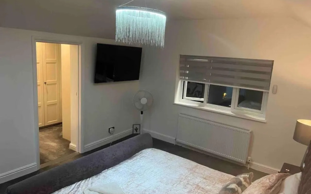 Serenity Haven 4-bed With Hottub,games,gym & More