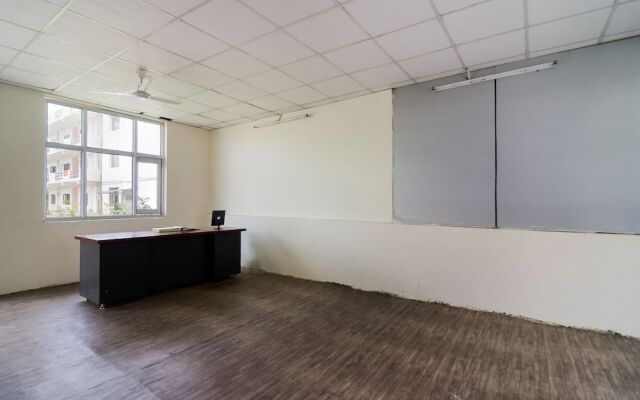 SPOT ON 46953 Hotel Taqgene