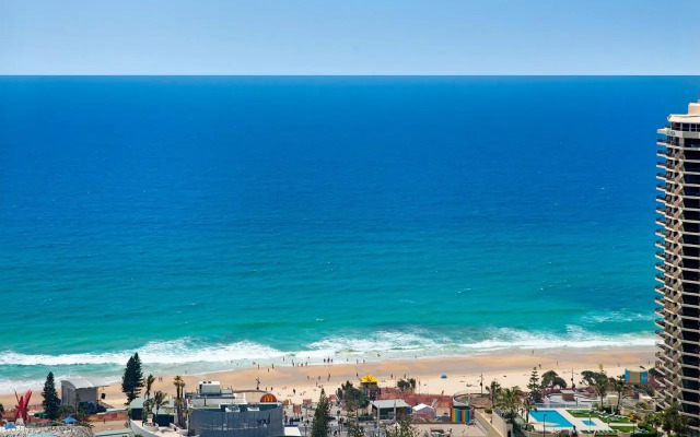 Circle on Cavill - Hosted by Coastal Letting