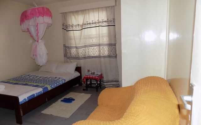 116-47 Fanaka South Crescent House