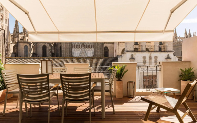 Puerta Catedral Apartments