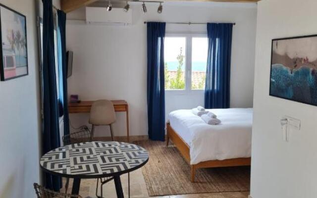 Adorable Maison Indépendante 30m2 avec Piscine en saison