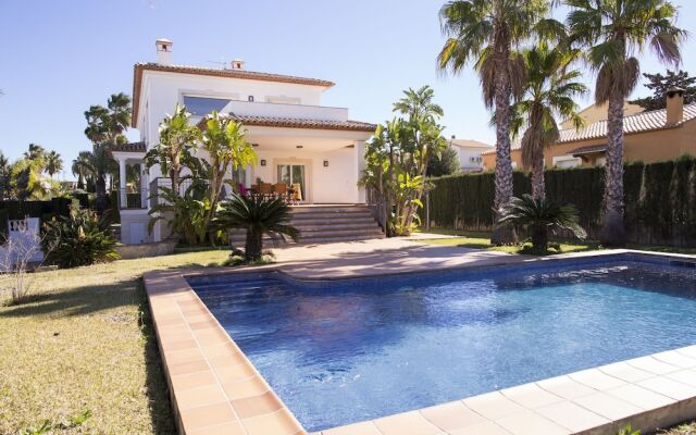 071 Villa Alqueries