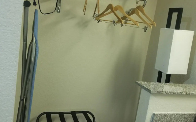Econo Inn Lackland AFB Seaworld