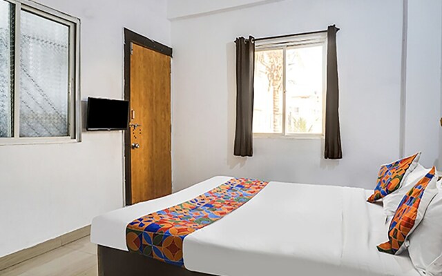 FabHotel Galaxy Airport Inn