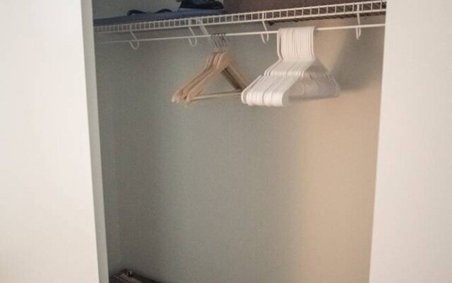 Sleek Modern 1 BR Loft Theater District