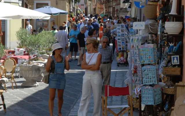 Bungalow in Maratea With Pool Near Beach