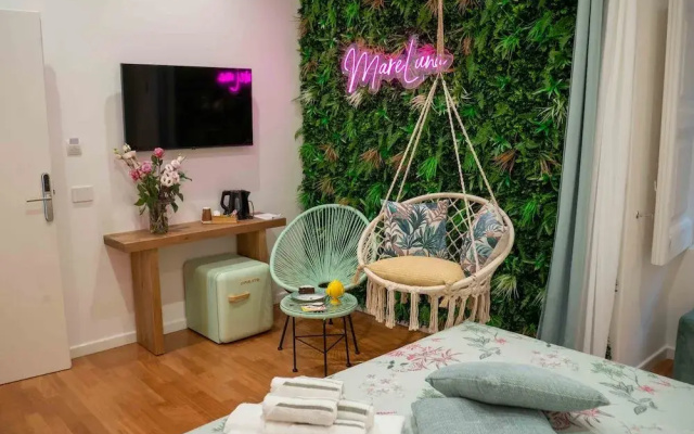 Mareluna Rooms