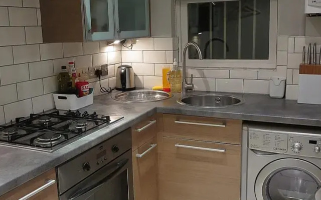 New, beautifully-designed garden flat in Clapham